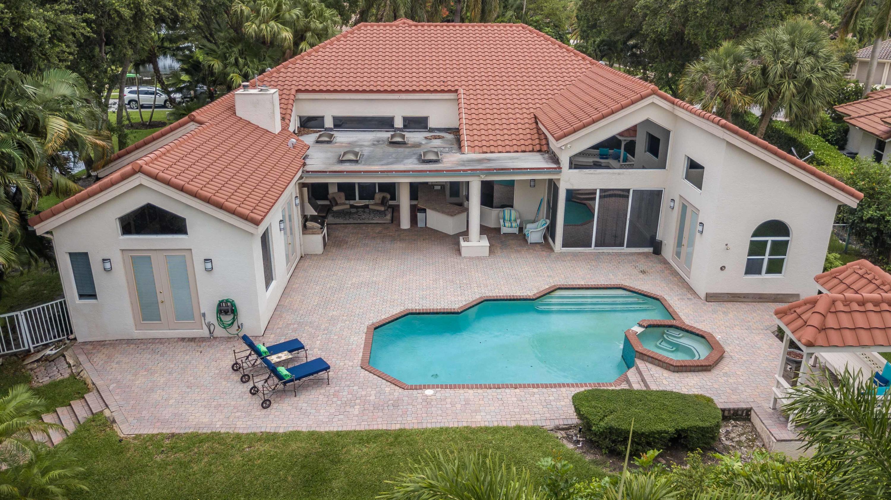 1605 Southwest 20th Avenue Boca Raton, FL 33486 - Photo 58 of 70 a aerial view of a house with yard and green space