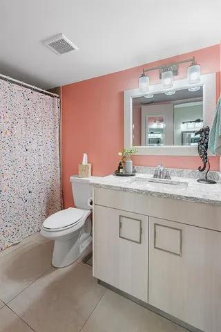 $444,900 | 3056 Deer Creek Lake Shore Drive, Unit 3056, Deerfield Beach, FL 33442