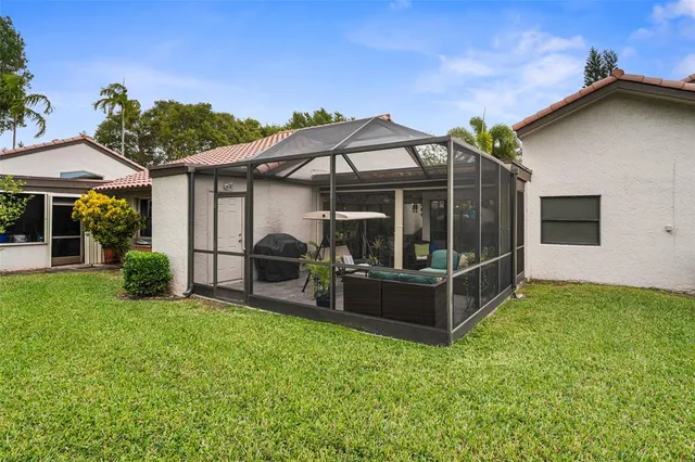 $444,900 | 3056 Deer Creek Lake Shore Drive, Unit 3056, Deerfield Beach, FL 33442