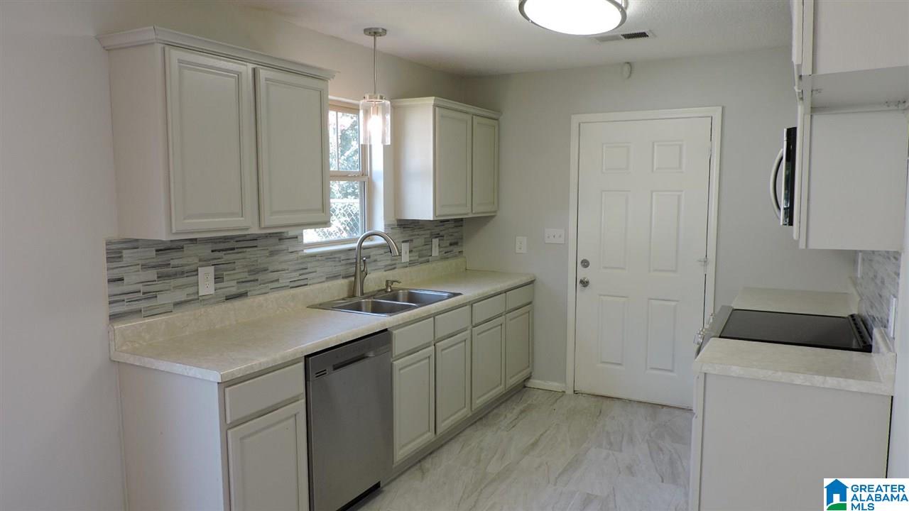 3017 Avenue F Birmingham, AL 35218 - Photo 7 of 17