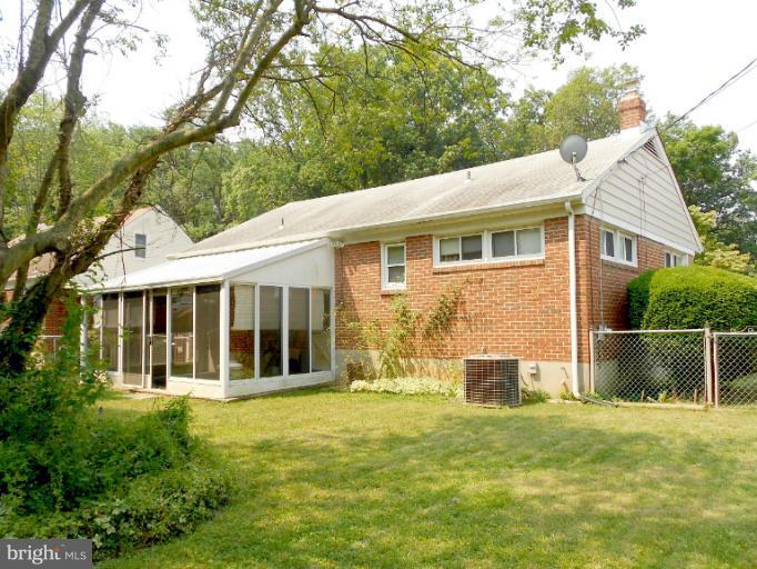 539 Woodside Road Pikesville, MD 21208 - Photo 4 of 19 Rear of property