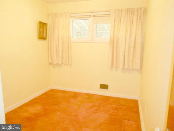 539 Woodside Road Pikesville, MD 21208 - Photo 7 of 19 3rd Bedroom