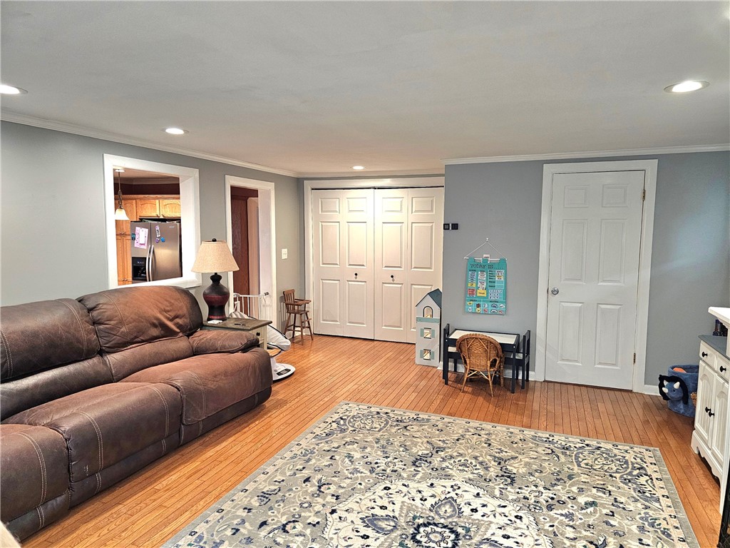 76 Ford Avenue Oneonta, NY 13820 - Photo 13 of 33 Family room