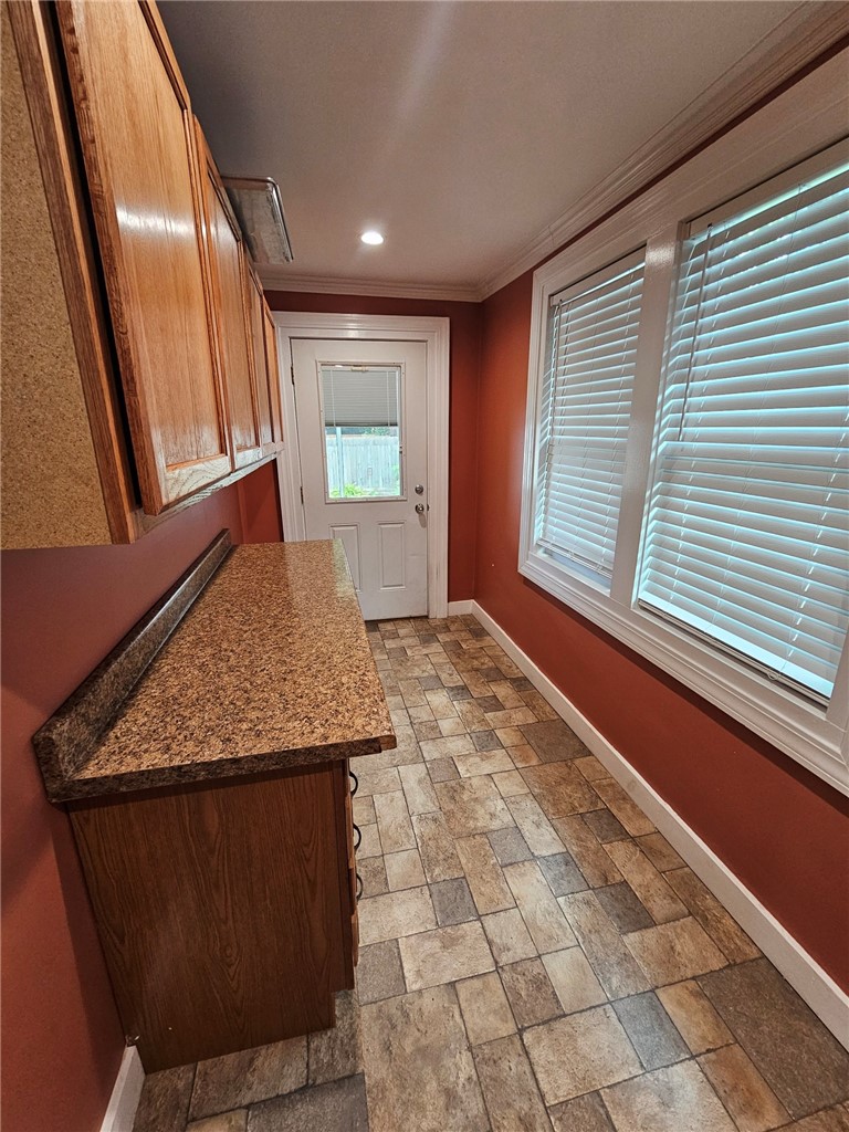 76 Ford Avenue Oneonta, NY 13820 - Photo 19 of 33 Laundry room, folding tabke