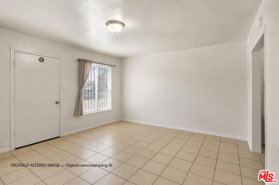 15914 South Bullis Road Compton, CA 90221 - Photo 4 of 23 Gallery Image 4