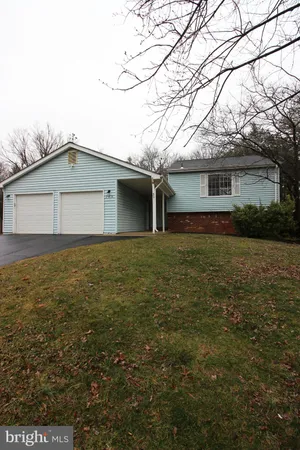 $3,400 | 234 East Juniper Avenue, Sterling, VA 20164