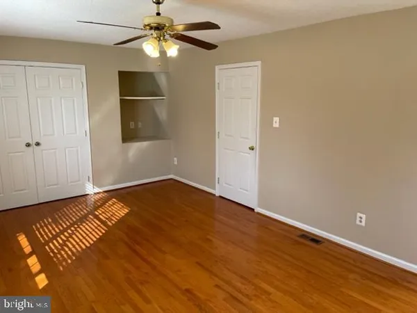 $3,400 | 234 East Juniper Avenue, Sterling, VA 20164