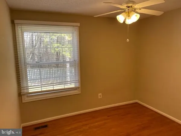 $3,400 | 234 East Juniper Avenue, Sterling, VA 20164