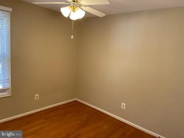 $3,400 | 234 East Juniper Avenue, Sterling, VA 20164