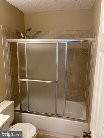 $3,400 | 234 East Juniper Avenue, Sterling, VA 20164