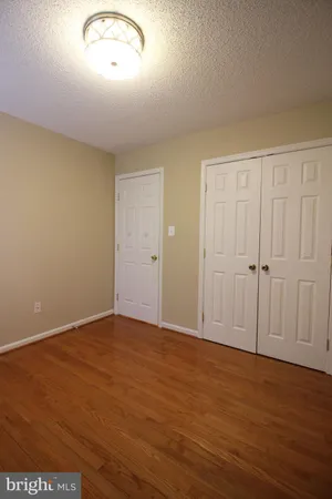 $3,400 | 234 East Juniper Avenue, Sterling, VA 20164