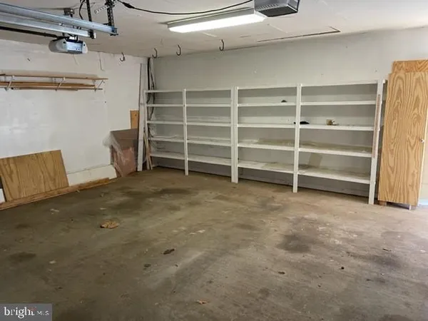 $3,400 | 234 East Juniper Avenue, Sterling, VA 20164