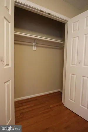 $3,400 | 234 East Juniper Avenue, Sterling, VA 20164