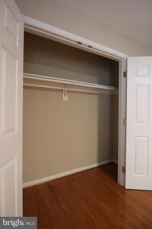 $3,400 | 234 East Juniper Avenue, Sterling, VA 20164