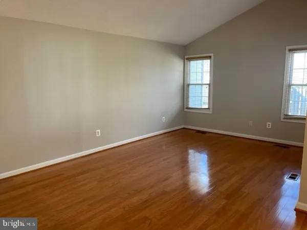 $3,400 | 234 East Juniper Avenue, Sterling, VA 20164