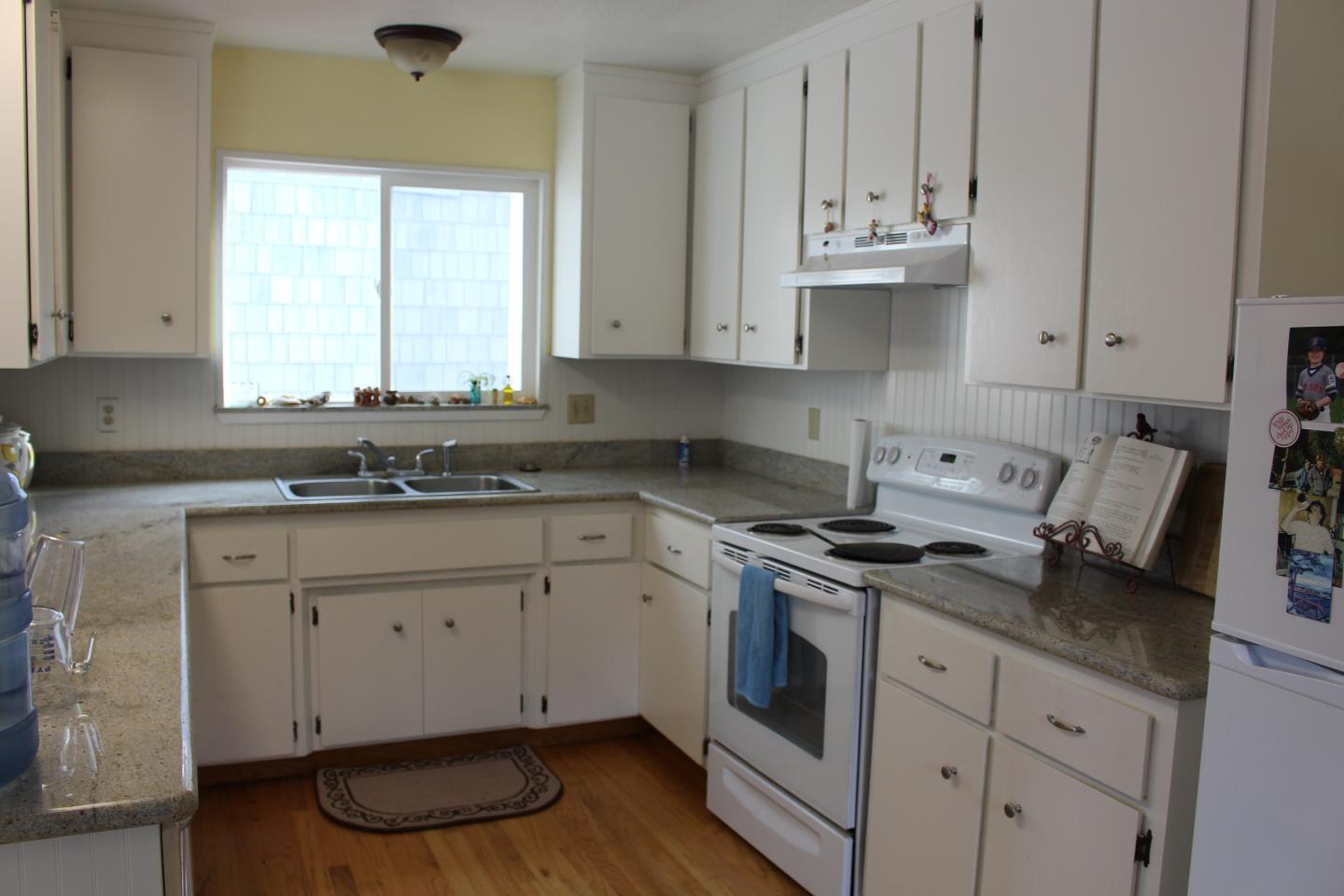 809 Lewis Road, Unit E Watsonville, CA 95076 - Photo 6 of 13 Gallery Image 6