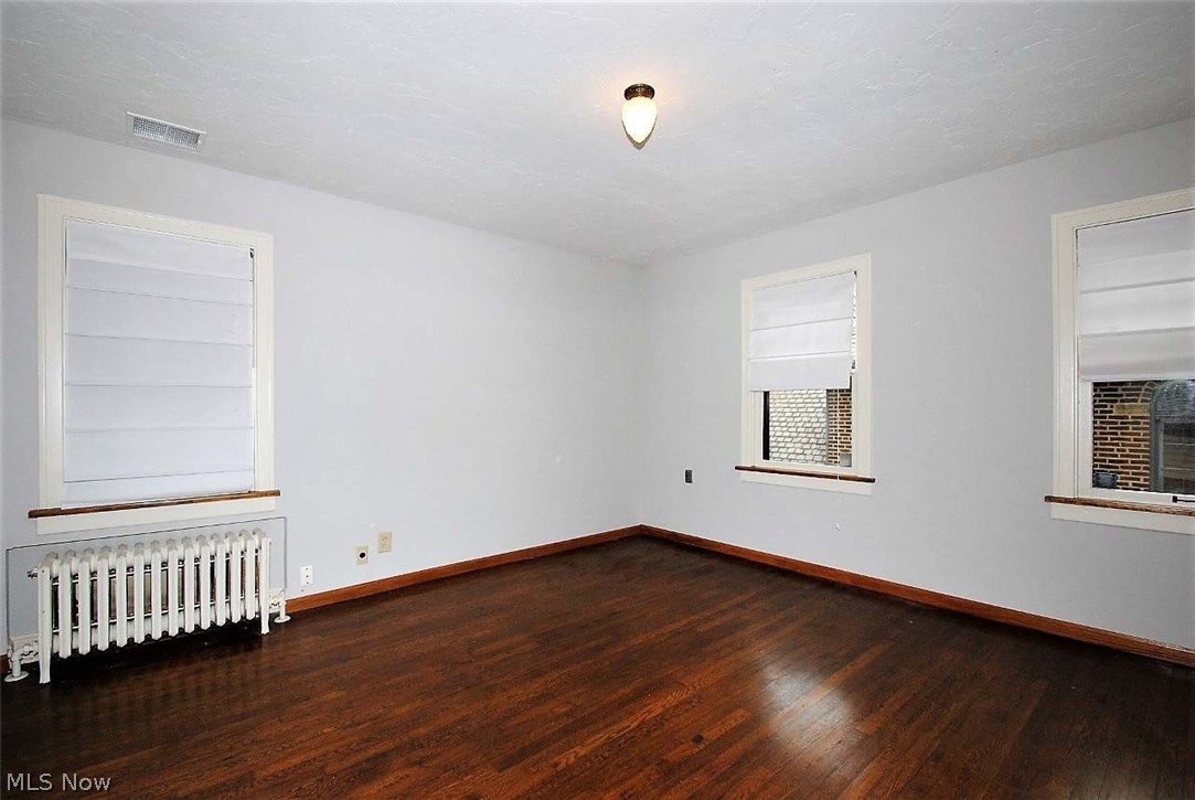 3294 Maynard Road Beachwood, OH 44122 - Photo 22 of 28 Bedroom Three with hardwood floors.