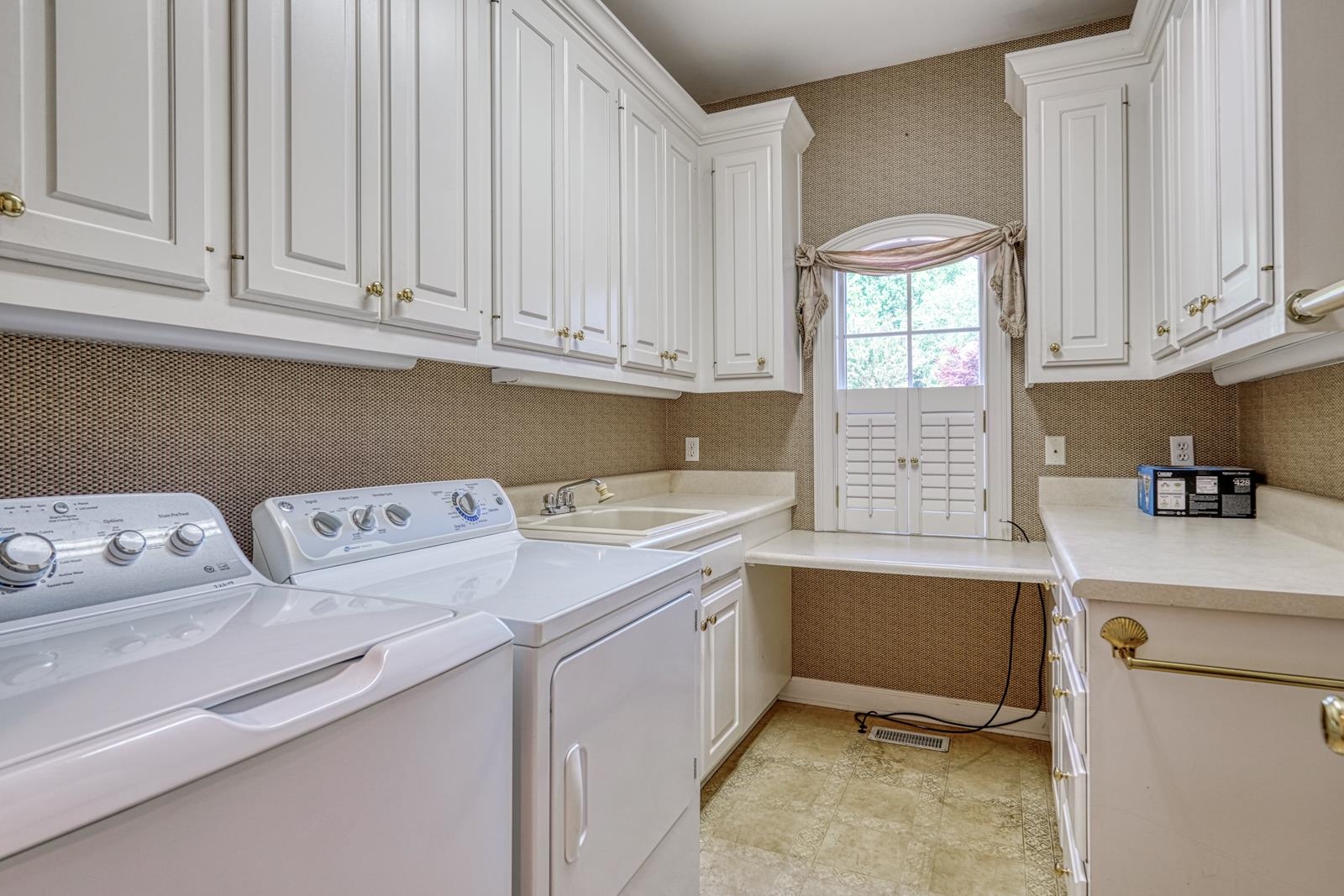 234 North Lake Emory Drive Inman, SC 29349 - Photo 12 of 47