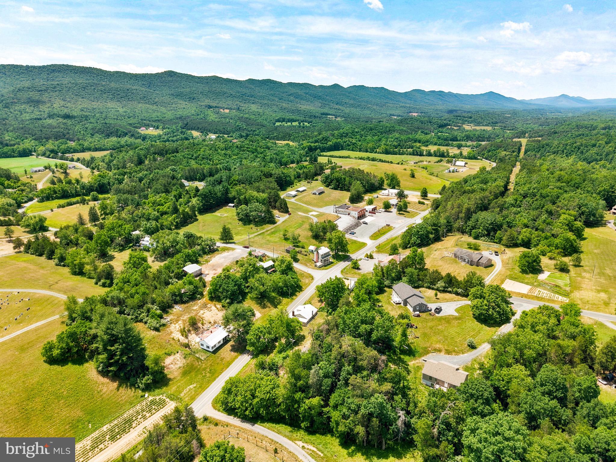 7211 Fort Valley Road Fort Valley, VA 22652 - Photo 32 of 49