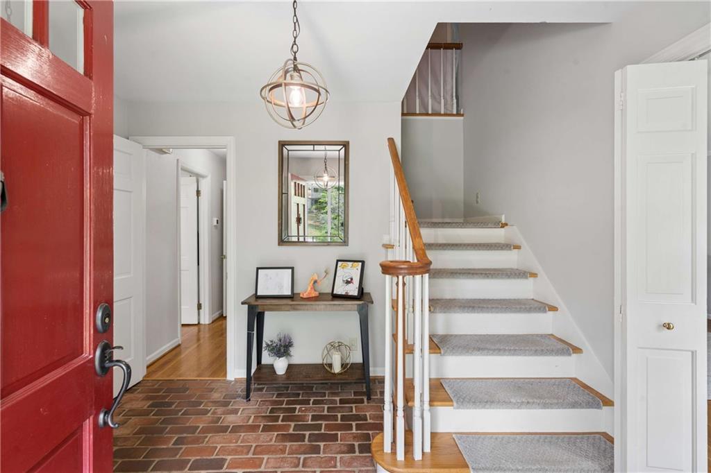 3265 Henderson Creek Road Atlanta, GA 30341 - Photo 4 of 42