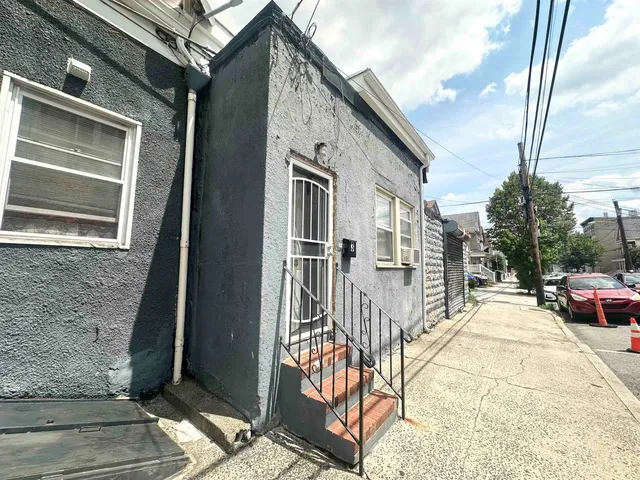 $799,000 | 490 John F. Kennedy Boulevard, Bayonne, NJ 07002