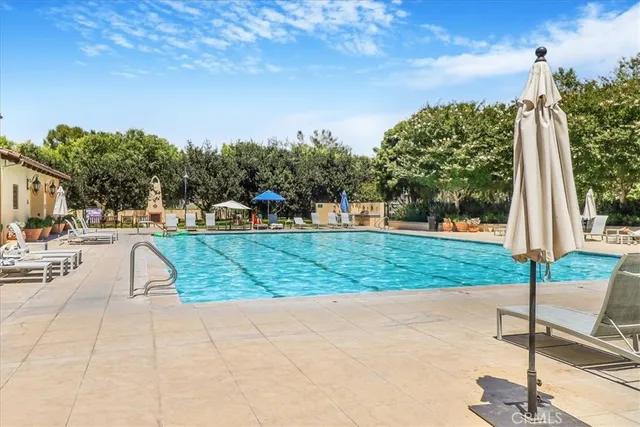 $1,085,000 | 32 Perennial, Irvine, CA 92603