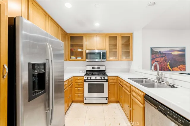 $1,085,000 | 32 Perennial, Irvine, CA 92603