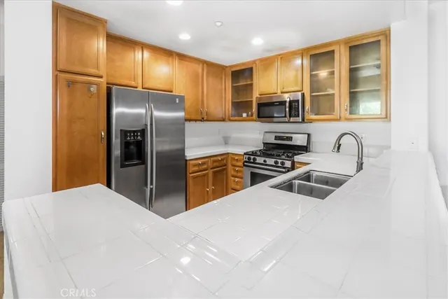 $1,085,000 | 32 Perennial, Irvine, CA 92603