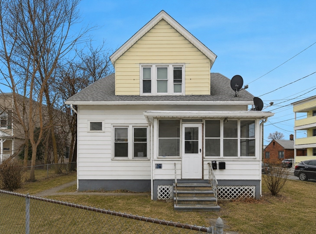 621 Chicopee Street Chicopee, MA 01013 - Photo 1 of 27