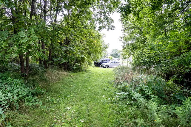 $249,900 | 325 Sunset Drive, Unit 330, Hartford, WI 53027