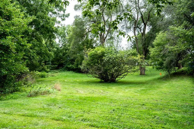 $249,900 | 325 Sunset Drive, Unit 330, Hartford, WI 53027