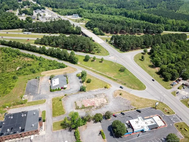 $199,000 | 3362 15th Ave Boulevard Southeast, Conover, NC 28613