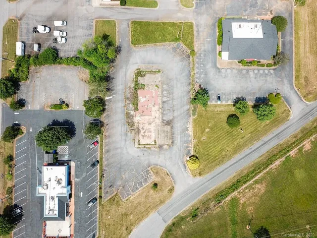 $199,000 | 3362 15th Ave Boulevard Southeast, Conover, NC 28613