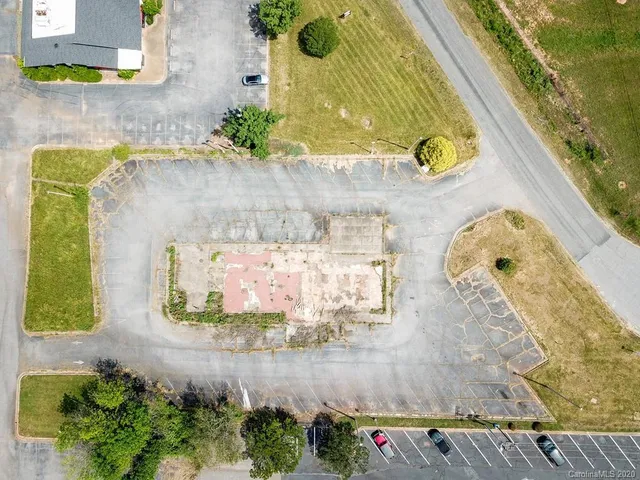 $199,000 | 3362 15th Ave Boulevard Southeast, Conover, NC 28613