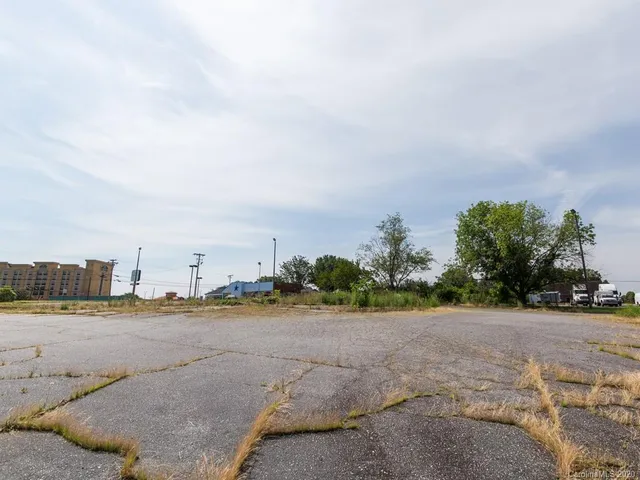 $199,000 | 3362 15th Ave Boulevard Southeast, Conover, NC 28613