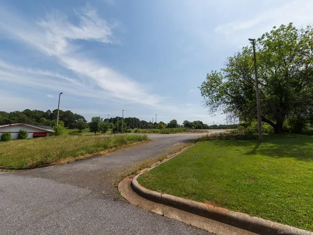 $199,000 | 3362 15th Ave Boulevard Southeast, Conover, NC 28613