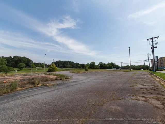 $199,000 | 3362 15th Ave Boulevard Southeast, Conover, NC 28613