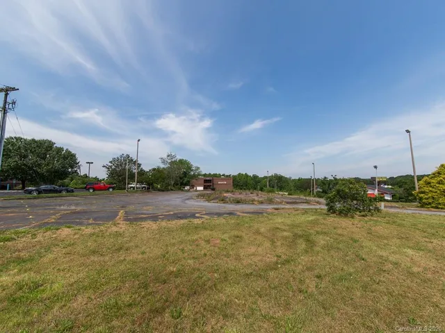 $199,000 | 3362 15th Ave Boulevard Southeast, Conover, NC 28613