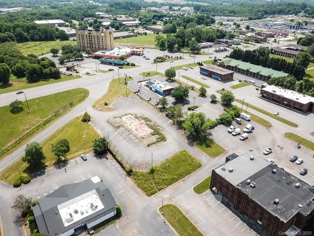 $199,000 | 3362 15th Ave Boulevard Southeast, Conover, NC 28613