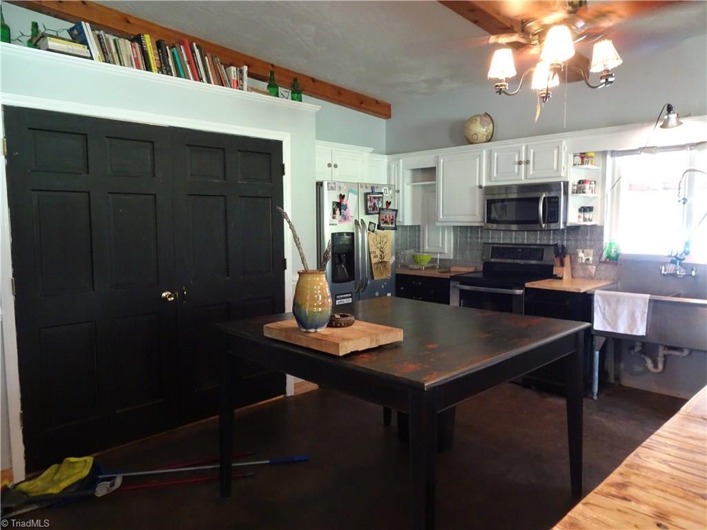 159 Nicholson Road Winston-Salem, NC 27107 - Photo 11 of 28 Gallery Image 11