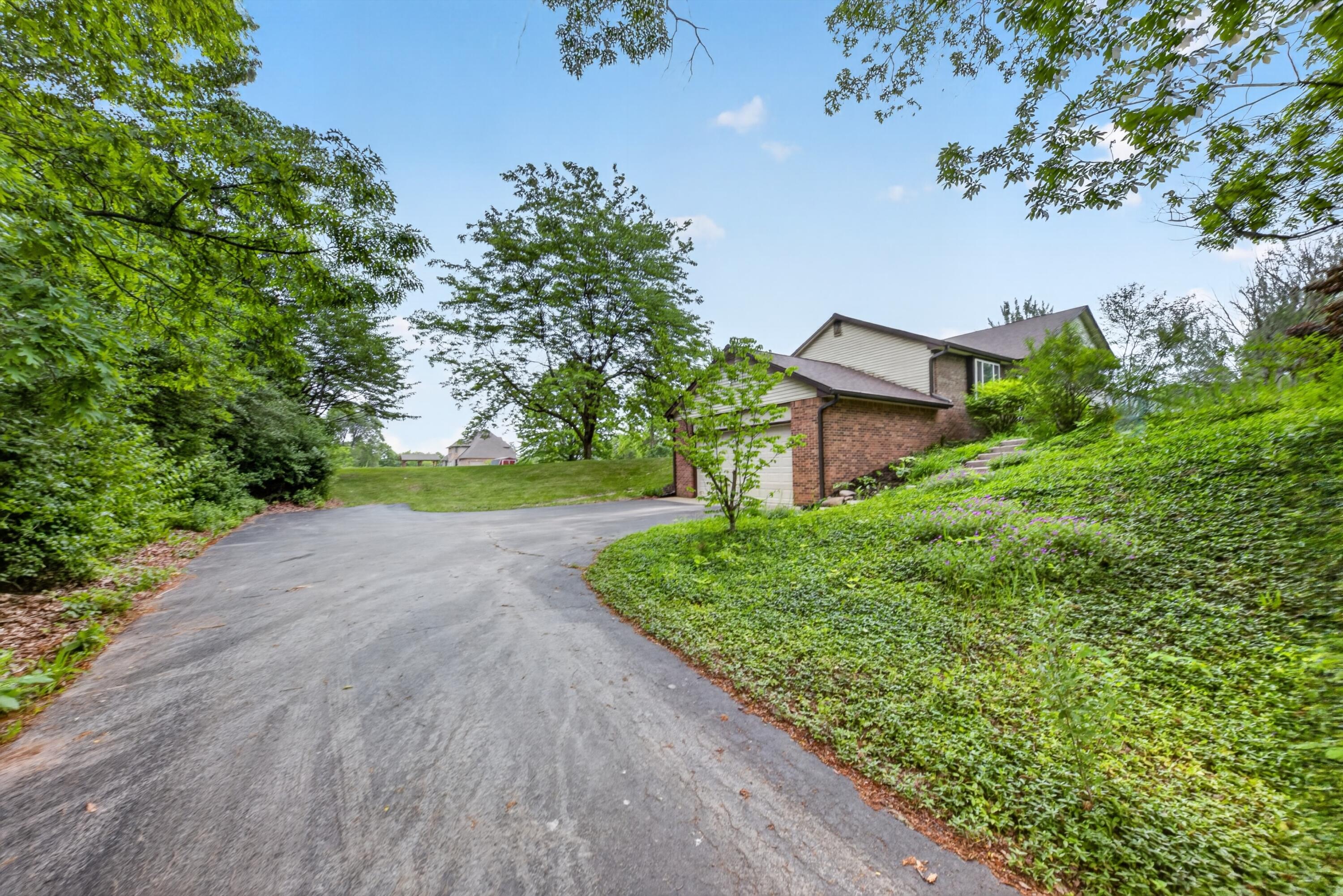 10311 Warner Road Milan, MI 48160 - Photo 66 of 84 Driveway