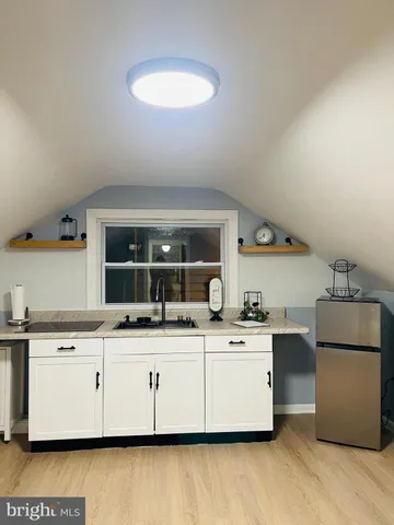 $1,300 | 2326 Fairview Street, Reading, PA 19609