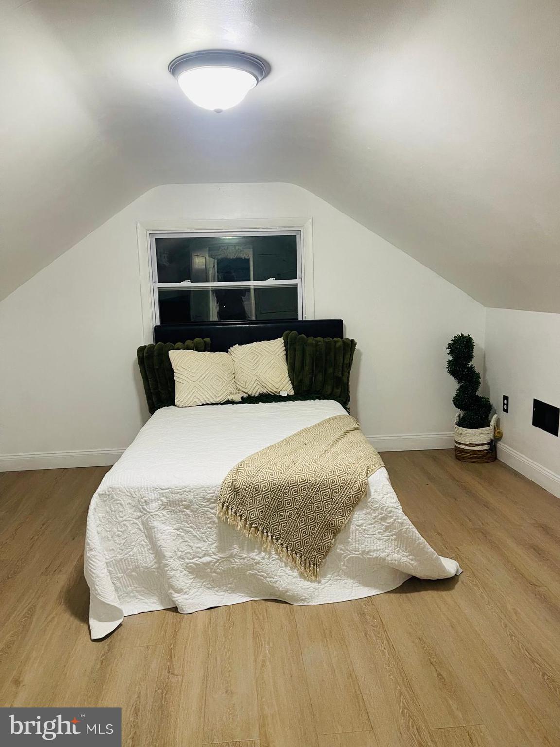 2326 Fairview Street Reading, PA 19609 - Photo 2 of 13