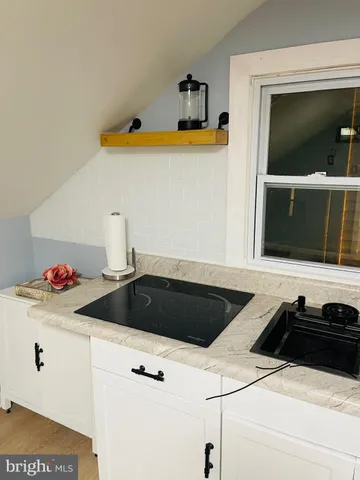 $1,300 | 2326 Fairview Street, Reading, PA 19609