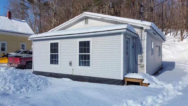 $125,000 | 44 Murray Street, Bingham, ME 04920