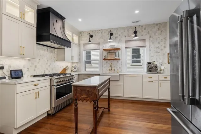 $3,500 | 287 Minot Street, Unit 2, Boston, MA 02124