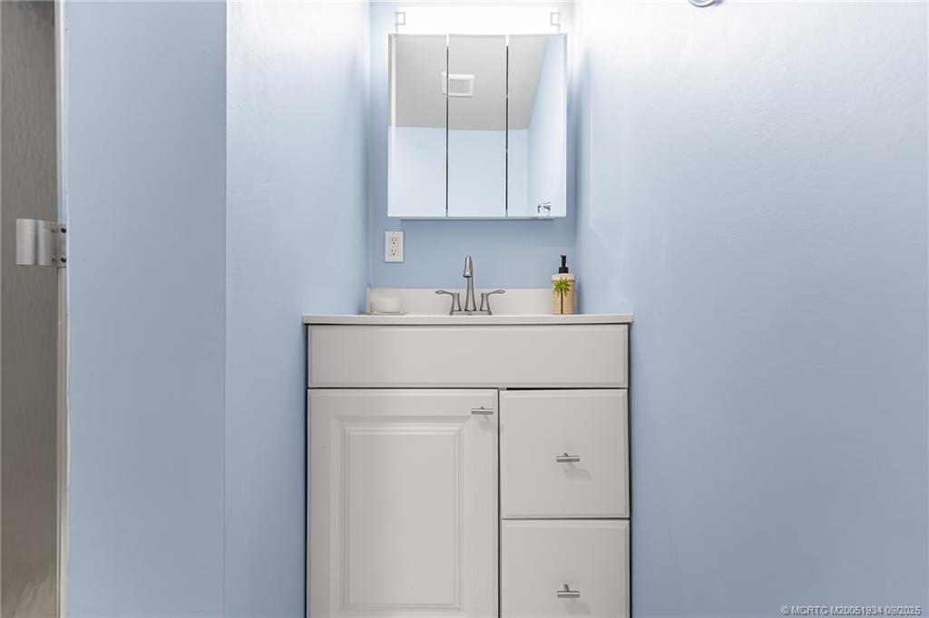 2929 Southeast Ocean Boulevard, Unit 1436 Stuart, FL 34996 - Photo 14 of 27