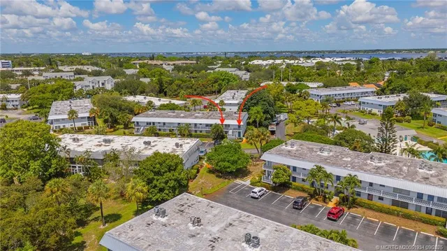 $169,000 | 2929 Southeast Ocean Boulevard, Unit 1436, Stuart, FL 34996