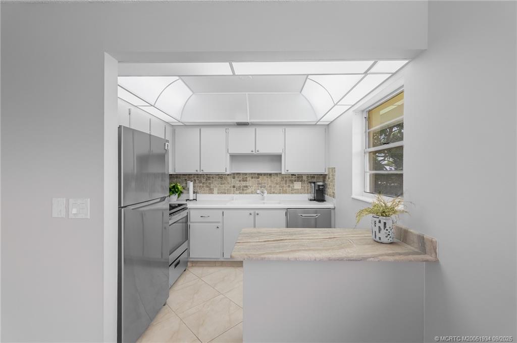 2929 Southeast Ocean Boulevard, Unit 1436 Stuart, FL 34996 - Photo 7 of 27