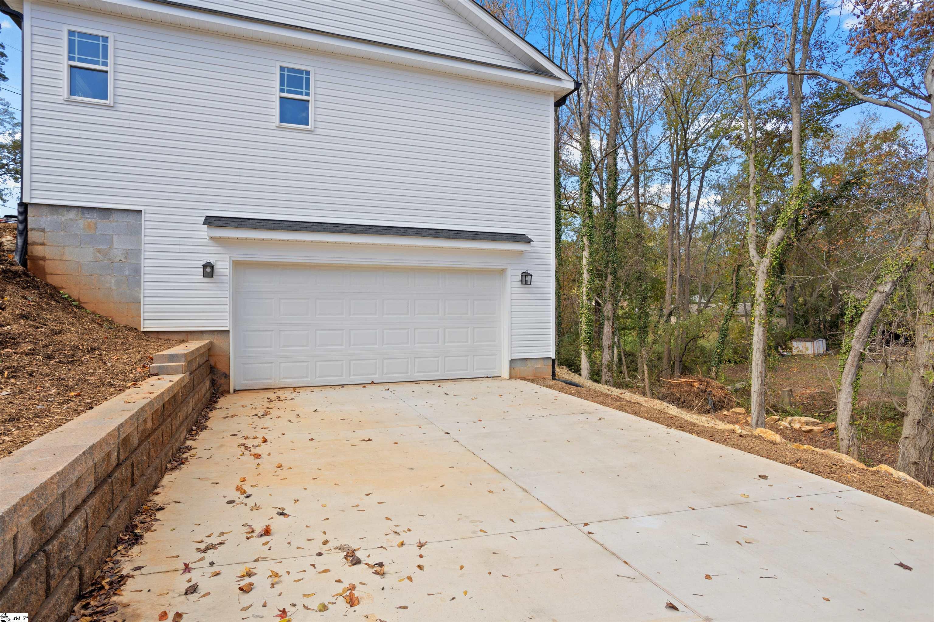 2 Hillbrook Road Taylors, SC 29687 - Photo 25 of 37